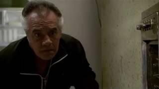 Paulie killing the Colombians - The Sopranos HD