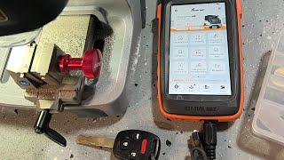 Cut & Cloning a Honda key chip using key tool max  Xhorse Dolphin XP-005 no obd programming needed