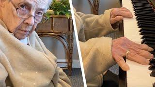 Nenek 93 Tahun Ini Pikun Tapi Keajaiban Terjadi saat Ia Menyentuh Piano