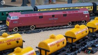 Hornby Railways R.352 Western Courier