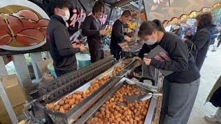 Fast workers NonStop order for Castella - Japanese Street Food