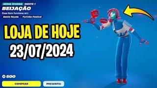  NOVO EMOTE BEIJAÇÃO Nova Loja de Hoje Fortnite 23 de Julho 2024 Loja de Itens Fortnite