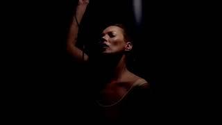 THE CHEMICAL BROTHERS - OUT OF CONTROL . Model KATE MOSS     FULL HD