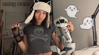 ASMR  Random Triggers mouth sounds spoolie tracing fabric sounds mic scratching..