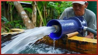 Мужчина создал неэлектрический водяной насос высокого давления стреляющий водой на 100 метров