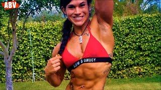 FBB MUSCLE WORKOUT LAURA MOTIVATION