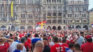 Rijeke navijača Srbije na ulicama Minhena uoči utakmice sa Slovenijom