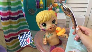 BABY ALIVE Mix my medicine doll Bath Routine