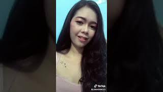 ស្រីស្អាតៗ លេងតិតុត Tik Tok