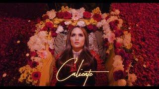 Cinta Laura Kiehl - Caliente Official Music Video