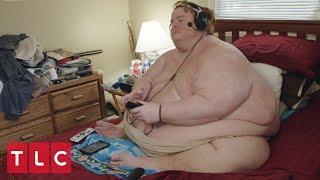 Casey Weighs Over 700 lbs and Plays Video Games All Day Naked  Family By the Ton