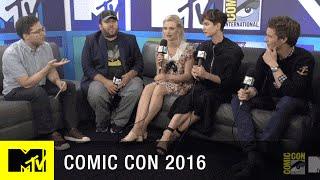 Eddie Redmayne & Fantastic Beasts Cast Lead a Wand Workshop   Comic Con 2016  MTV