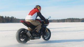 Janne Uskali & Triumph Speed Triple 1200 RR Teknavi 2022