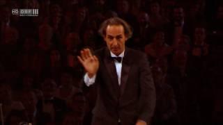 Alexandre Desplat conducts The Secret Life of Pets in Vienna
