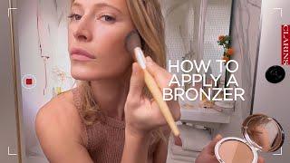 How to apply a bronzer  Clarins