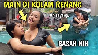 MAIN DI KOLAM RENANG AUTO BASAH 