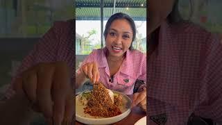 Gek Cantik - Makan bebek dengan view sawah