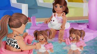 GOING TO A WATERPARK WITH THE FAMILY ON BLOXBURG  Roblox Roleplay