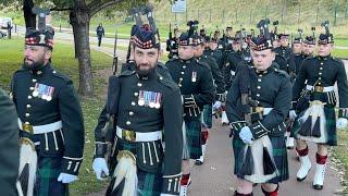 The Royal Highland Fusiliers 2SCOTS Royal Guards Holyrood Palace The King is in Scotland #army