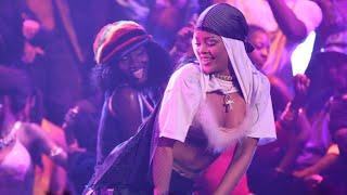 Rihanna - Rude BoyWhats My NameWork Live From The MTV VMAs 2016