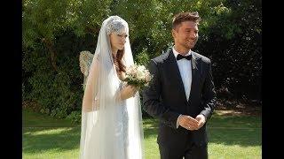 Лазарев тайно женился Появилось свадебное фото певца с красавицей-невестой и морем цветов