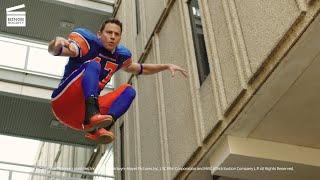 22 Jump Street The helmet car chase HD CLIP