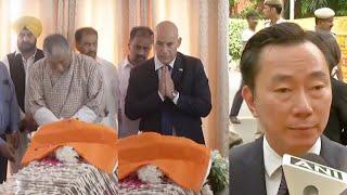 Foreign dignitaries pay tribute to Sushma Swaraj