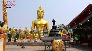 Big Buddha Temple Wat Phra Khao Yai  A must-visit tourist destination in Pattaya Thailand.