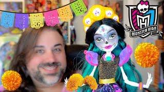 Monster High Howliday  Skelita Calaveras  Dia de Muertos Edition