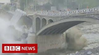 Bridge swept away as melting glacier causes flooding in Pakistan - BBC News