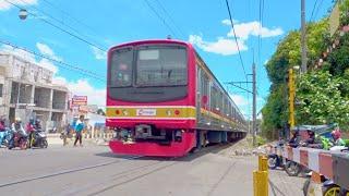 double headed marchen krl commuter line baru perlintasan kereta api volvo