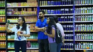 VIRAT KOHLI NE AISE KIYA APNE FANS KO SURPRISE  Virat Kohli surprise at shopping mall