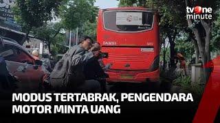 Pura-Pura Tertabrak Begini Modus Pengendara Motor Minta Uang  tvOne Minute