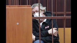 Сокамерник в СИЗО обрил Михаила Ефремова практически наголо молодая возлюбленная актера бесследно