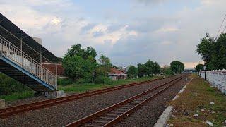 HUNTING  KERETA API DI JPO CANGKRING KOTA CIREBON