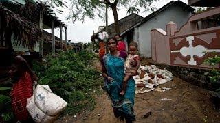 Powerful cyclone makes landfall in India