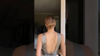 HOW TO DO THE 10-SECOND BUN INSTRUCTIONAL
