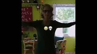Vegan Teacher dances to Pacify her at 2x speed