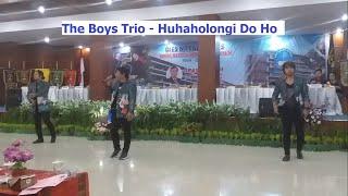 Suaranya Maliting THE BOYS TRIO Di kampus Nommensen - Huhaholongi do ho