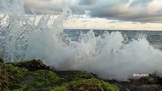Sóng biển vẻ đẹp huyền bí và mạnh mẽ của tự nhiên #sea #biển #relax