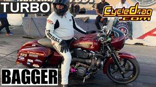 BAGGER INSANITY CRASHES WHEELIES HOLESHOTS AND TURBOS AS FASTEST HARLEY DAVIDSONS GRUDGE RACE