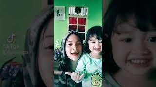 TANTE MUDA CANTIK DAN PONAKAN SUKA GOYANG TIKTOK