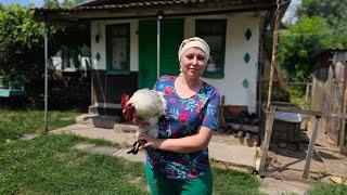One Womans Surprising Village Life in Ukraine Watch How She Prepares Lunch