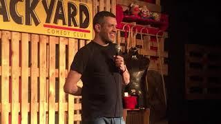 An Italian comedian in London - Francesco De Carlo stand up comedy