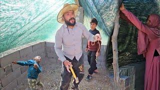 The life of a nomadic couple beauty and protection in the kitchen by installing a canopy and cemen