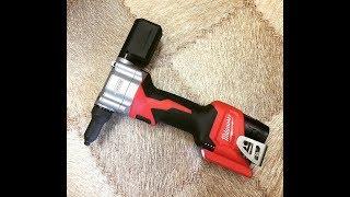 MILWAUKEE 2550-20 M12 RIVET TOOL Аккумуляторный заклепочник