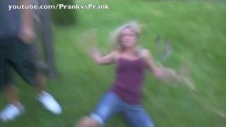 Hot Girlfriend Electric fence Prank