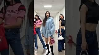 HYEIN model walk is so good #newjeans #뉴진스 #혜인 #tiktok #update