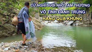 Cứ ngỡ chỉ bắt chút cá về ăn không ngờ vớ ổ hàng KHỦNG vội vã về sớm đem bán cho lái buôn