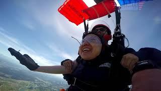 Ying Baos Tandem skydive